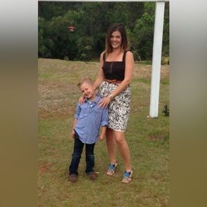 Gorgeous Anthropologie little dress. High waist and detailed bust. Size 6.